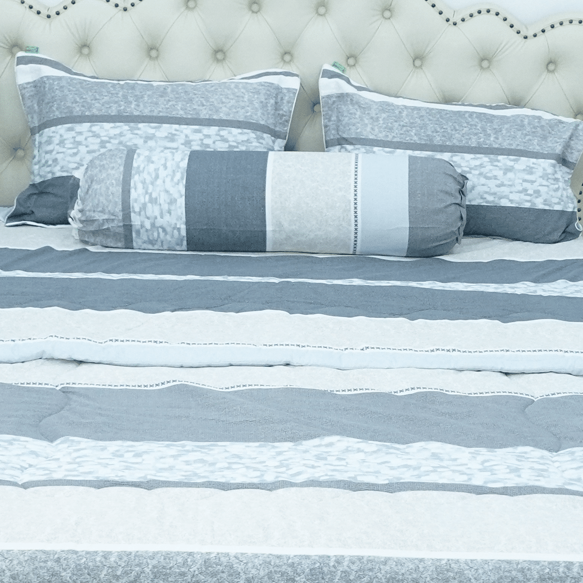 Combo Drap Bộ Tencel Microfiber (4món) – Mã Số 71 10 Bộ drap mền 5 món đồng bộ giúp không gian nghỉ ngơi trở nên hài hòa và tinh tế hơn.